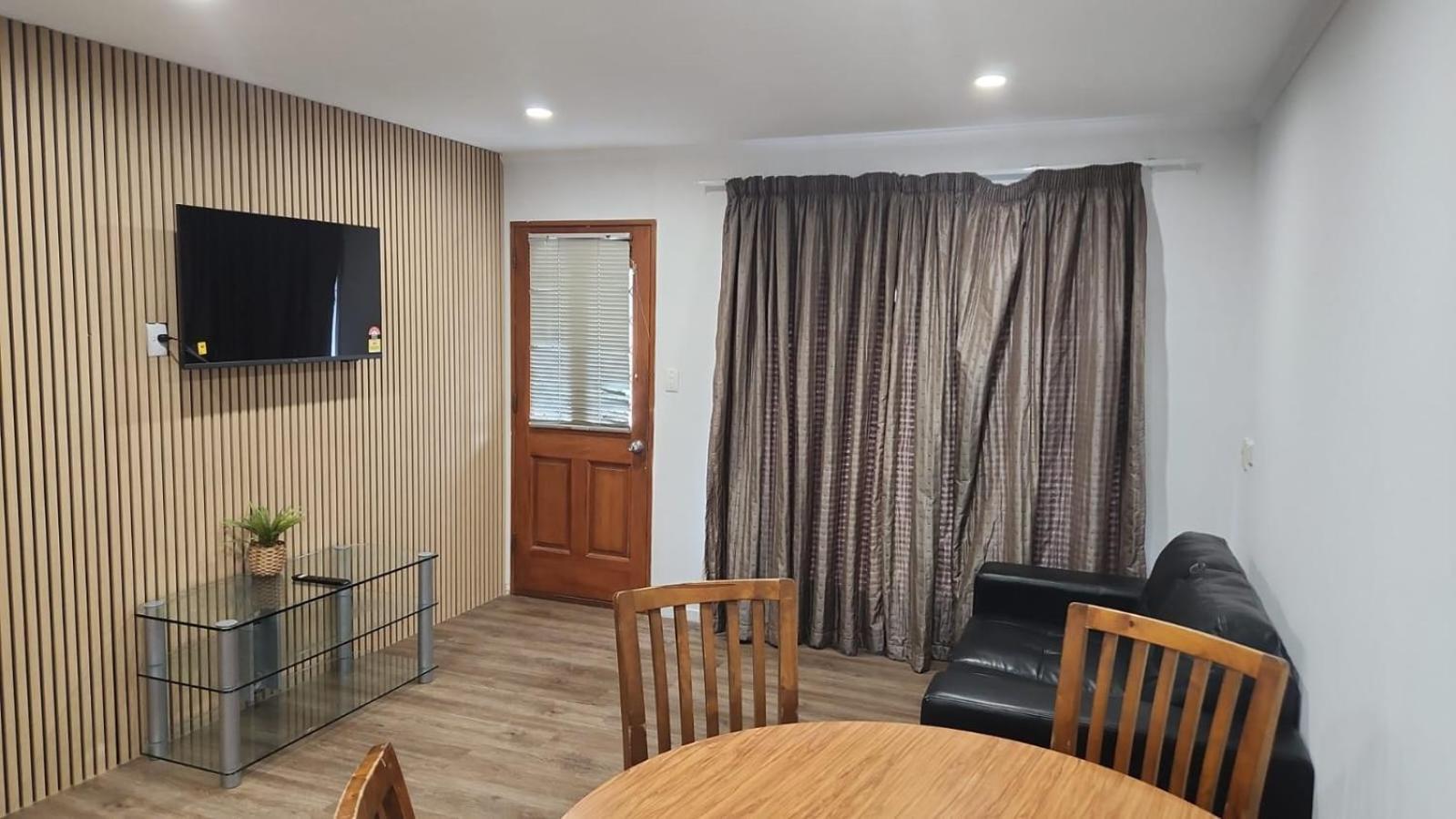 Academy Lodge Motel Ashburton Exterior foto